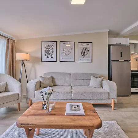 דירה Refined 2br With Terrace And Bosphorus View *