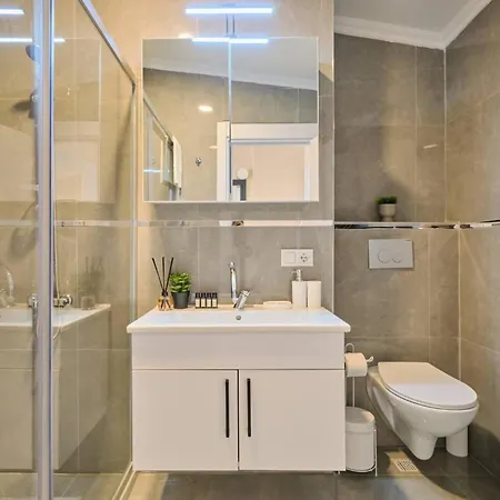 Refined 2br With Terrace And Bosphorus View * איסטמבול