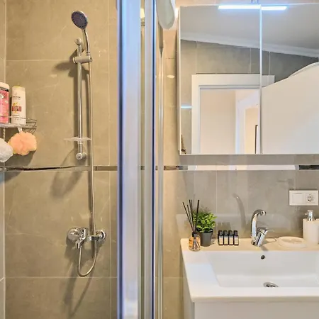 דירה Refined 2br With Terrace And Bosphorus View *